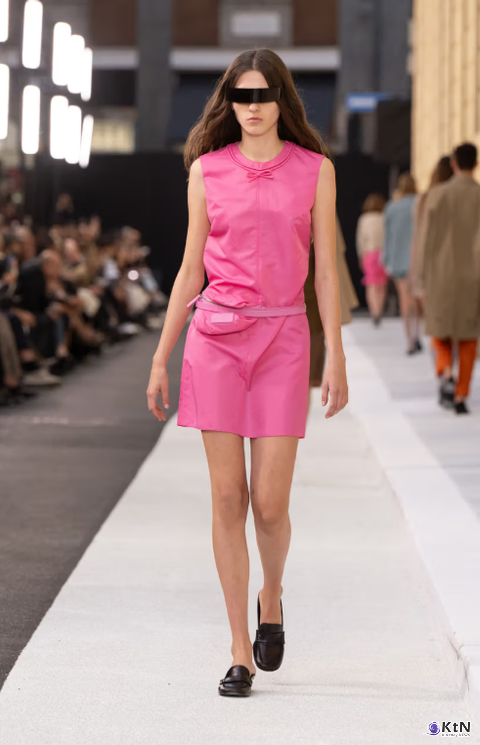 MM6 Maison Margiela Spring/Summer 2026 Is All About "Heightened Normality".  사진=Maison Margiela/Vogue Runway, K trendy NEWS DB  ⓒ케이 트렌디뉴스 무단전재 및 수집, 재배포금지