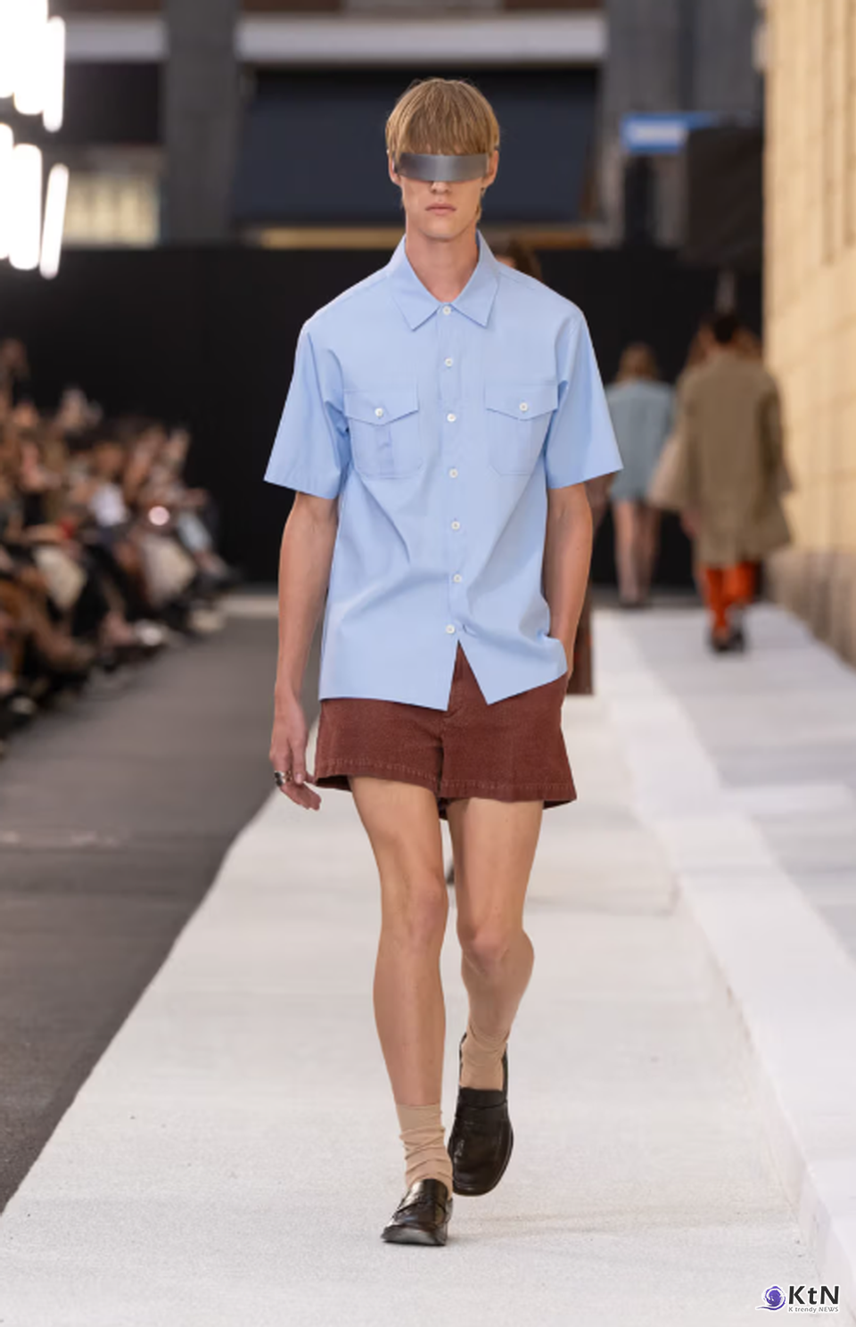 MM6 Maison Margiela Spring/Summer 2026 Is All About "Heightened Normality".  사진=Maison Margiela/Vogue Runway, K trendy NEWS DB  ⓒ케이 트렌디뉴스 무단전재 및 수집, 재배포금지