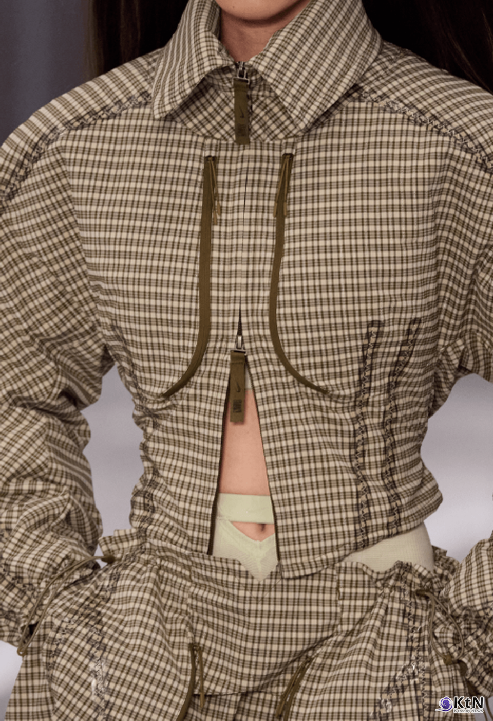 KNWLS' Milan Debut Unveils a Synergistic Collaboration with Nike. 사진=Iker Aldama, K trendy NEWS DB ⓒ케이 트렌디뉴스 무단전재 및 수집, 재배포금지