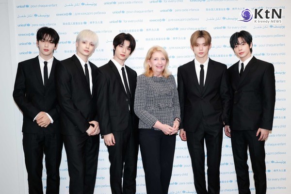 투모로우바이투게더,  유니세프와 파트너십 체결…2년간 140만 달러 기부  사진=2025 10.01 빅히트 뮤직  K trendy NEWS DB ⓒ케이 트렌디뉴스 무단전재 및 수집, 재배포금지