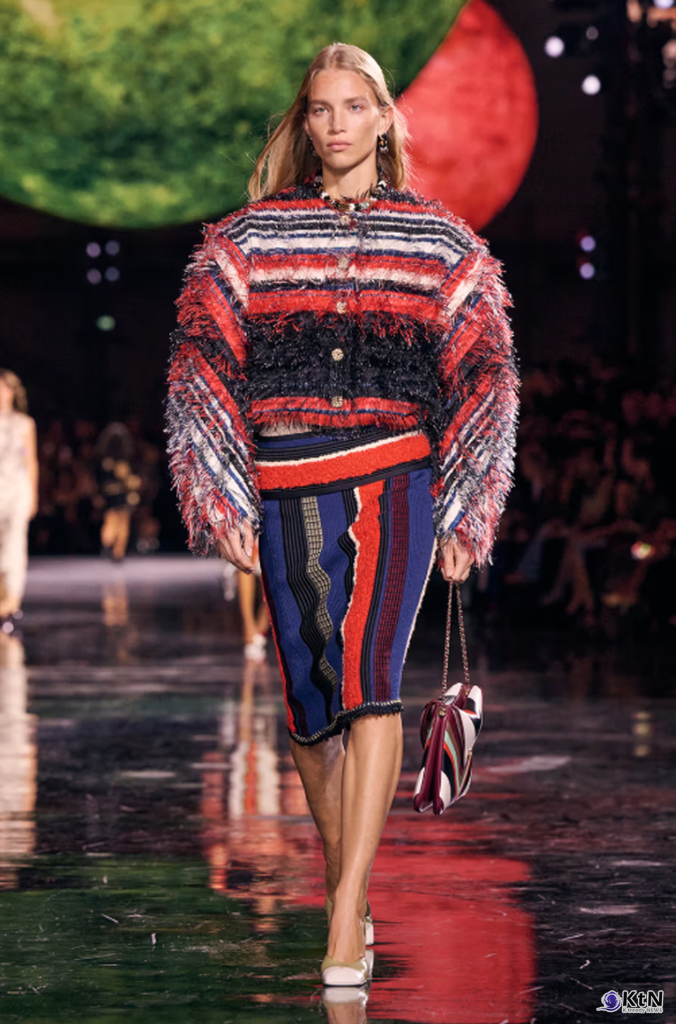 Matthieu Blazy's Debut SS26 Collection Redefines the Chanel Woman. 사진=Chanel, K trendy NEWS DB ⓒ케이 트렌디뉴스 무단전재 및 수집, 재배포금지