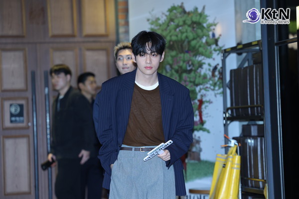  BTS 지민, 10월 보이그룹 개인 브랜드평판 1위… 진·지드래곤 2·3위 사진=2025 10.18  방탄소년단 뷔   K trendy NEWS DB ⓒ케이 트렌디뉴스 무단전재 및 수집, 재배포금지