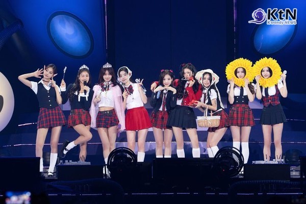 트와이스, 데뷔 10주년 팬미팅 성료…추억할 것이 정말 많다  사진=2025 10.20 JYP엔터테인먼트   K trendy NEWS DB ⓒ케이 트렌디뉴스 무단전재 및 수집, 재배포금지