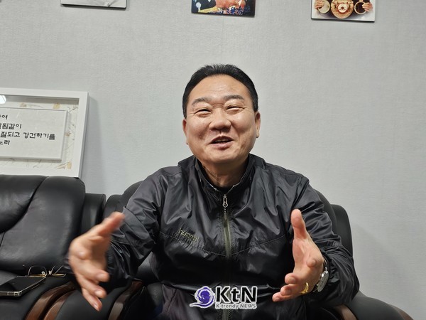 결승전 준비 상황을 설명하고 있는 정선용 관장(사진=조영식 기자)