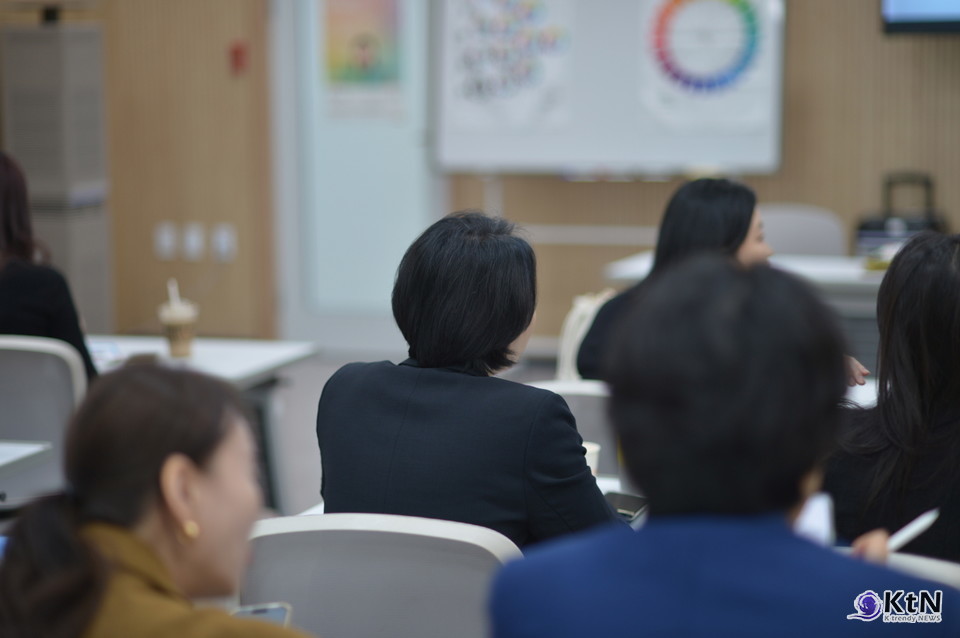 4속성과 퍼스널컬러 산업. 사진=K trendy NEWS DB ⓒ케이 트렌디뉴스 무단전재 및 수집, 재배포금지