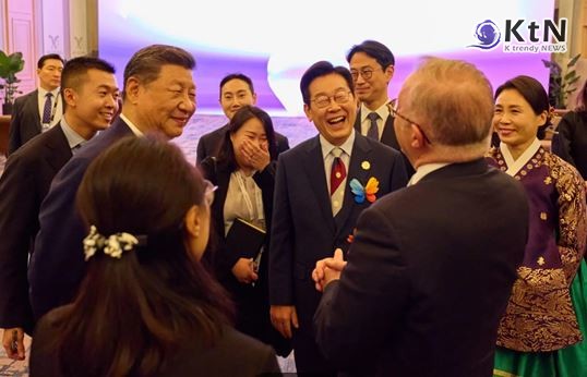 시진핑과 만나는 이재명, “AI와 인구위기, 함께 풀자” 경주 APEC서 협력 리더십 강조  사진=2025 11. 01  ktv  이매진 K trendy NEWS DB ⓒ케이 트렌디뉴스 무단전재 및 수집, 재배포금지