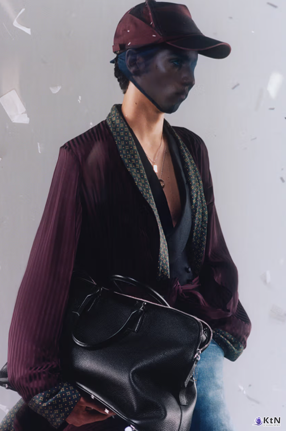 Maison Margiela Taps Frank Lebon to Capture 2025 Holiday Campaign. 사진=Frank Lebob/Maison Margiela, K trendy NEWS DB ⓒ케이 트렌디뉴스 무단전재 및 수집, 재배포금지