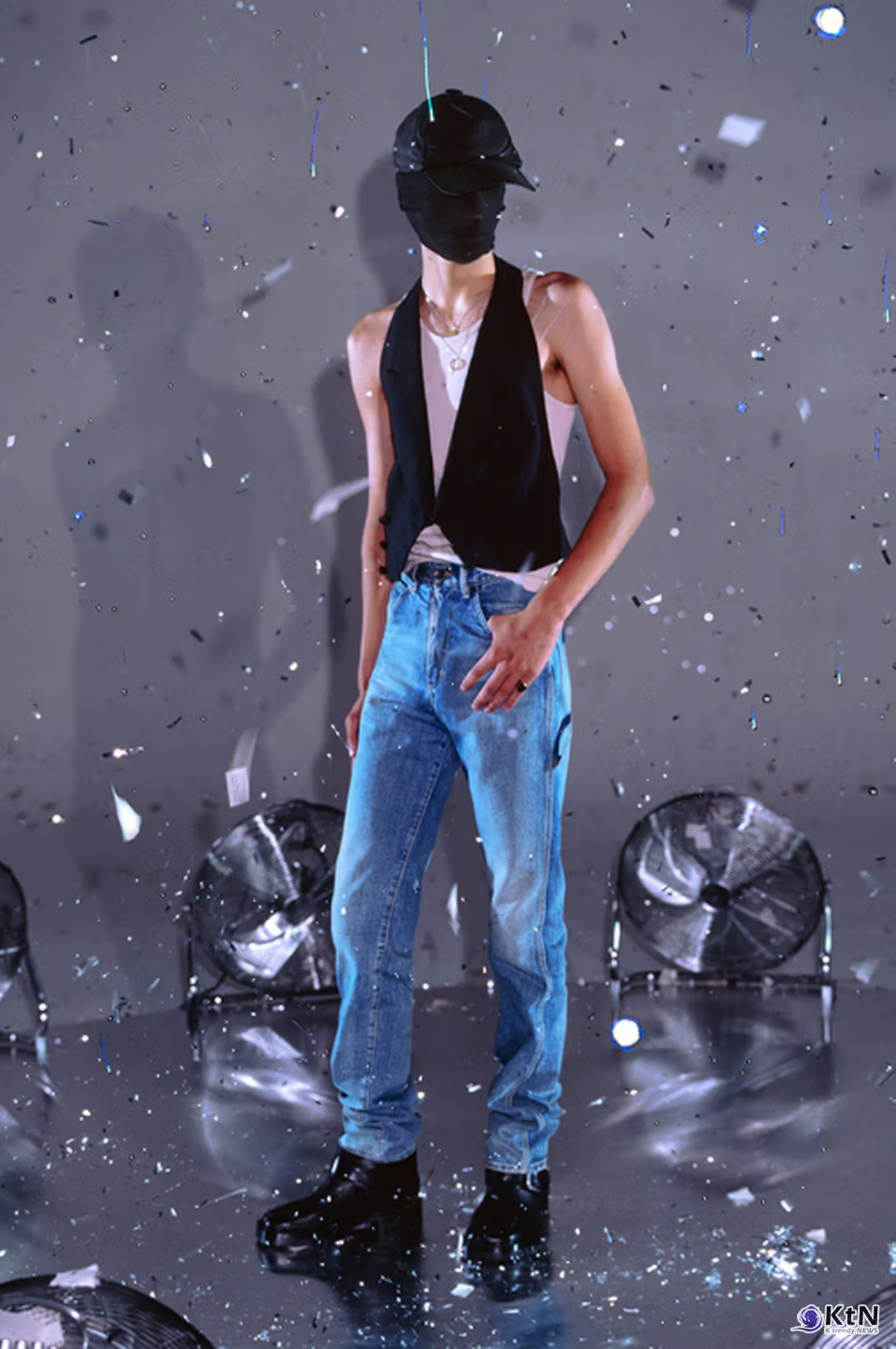 Maison Margiela Taps Frank Lebon to Capture 2025 Holiday Campaign. 사진=Frank Lebob/Maison Margiela, K trendy NEWS DB ⓒ케이 트렌디뉴스 무단전재 및 수집, 재배포금지