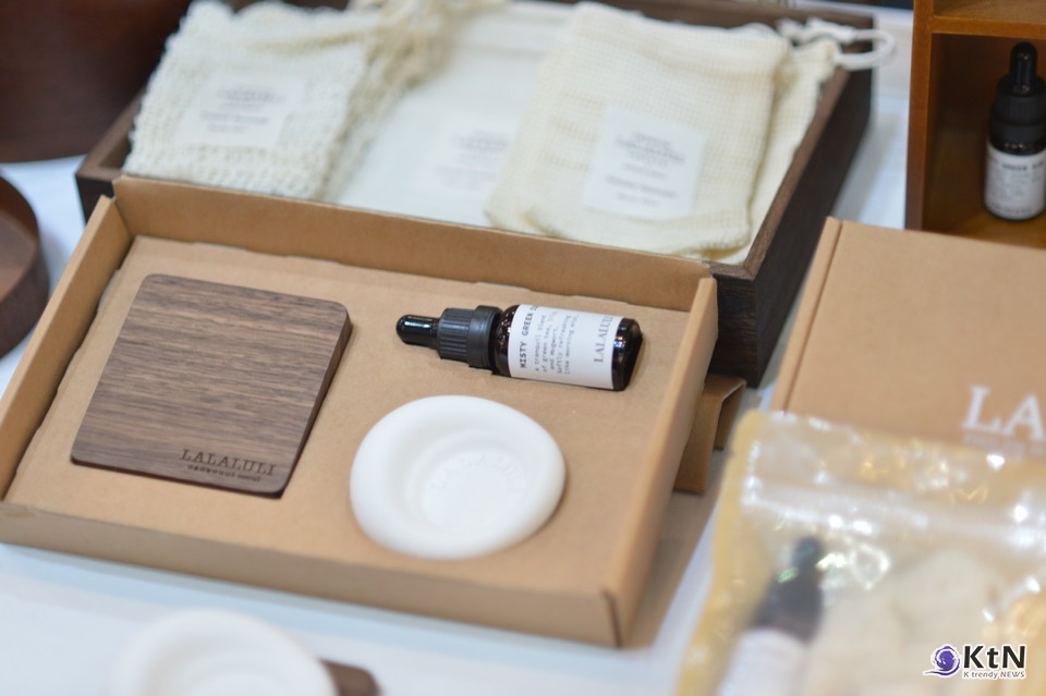 LALALULI. FIND JOY IN LIFE, AND MEANING IN EVERY DAY. 라라루리 대표 이아름. 사진=K trendy NEWS DB ⓒ케이 트렌디뉴스 무단전재 및 수집, 재배포금지