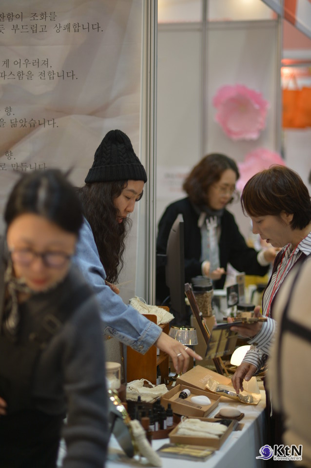 LALALULI. FIND JOY IN LIFE, AND MEANING IN EVERY DAY. 라라루리 대표 이아름. 사진=K trendy NEWS DB ⓒ케이 트렌디뉴스 무단전재 및 수집, 재배포금지