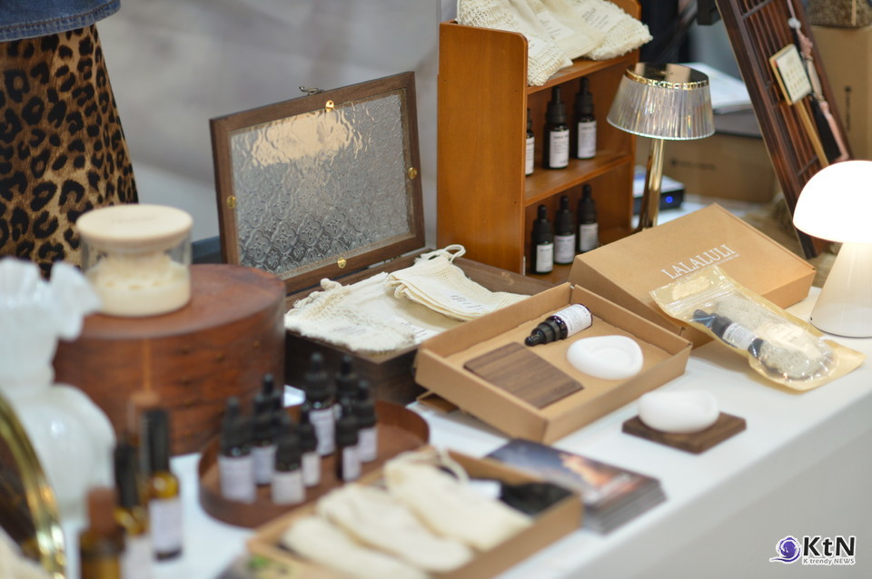 LALALULI. FIND JOY IN LIFE, AND MEANING IN EVERY DAY. 라라루리 대표 이아름. 사진=K trendy NEWS DB ⓒ케이 트렌디뉴스 무단전재 및 수집, 재배포금지