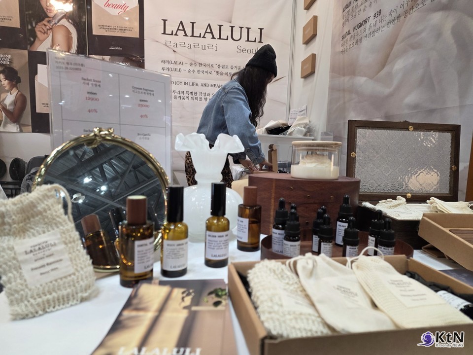 LALALULI. FIND JOY IN LIFE, AND MEANING IN EVERY DAY. 라라루리 대표 이아름. 사진=K trendy NEWS DB ⓒ케이 트렌디뉴스 무단전재 및 수집, 재배포금지