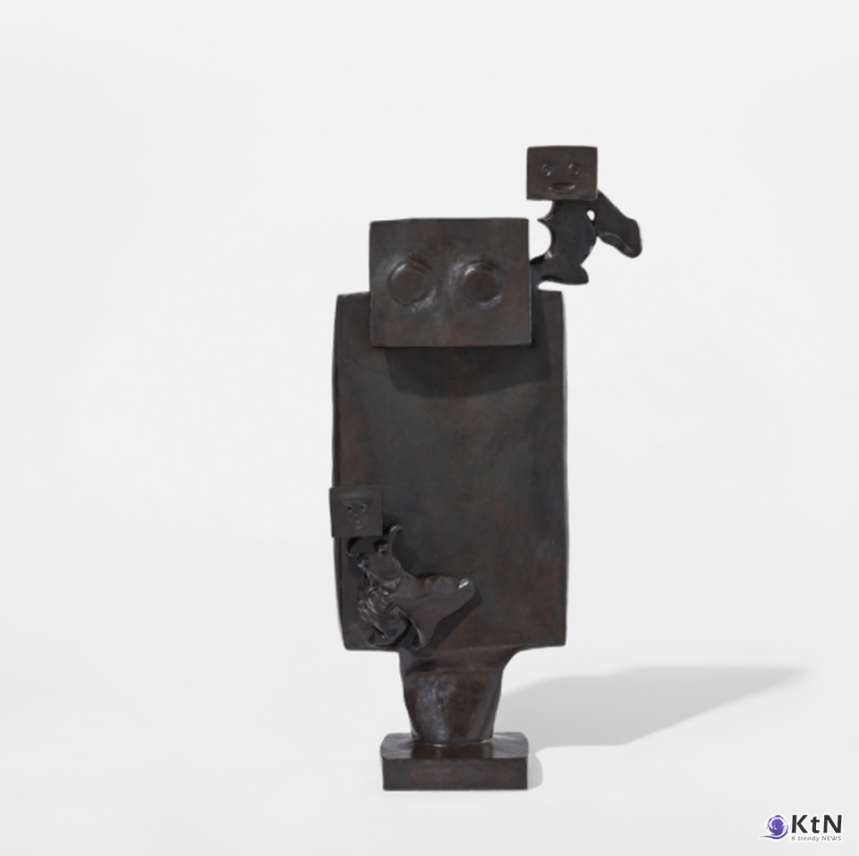 Max Ernst, Dans les rues d’Athènes (1960).  사진=Phillips, K trendy NEWS DB ⓒ케이 트렌디뉴스 무단전재 및 수집, 재배포금지