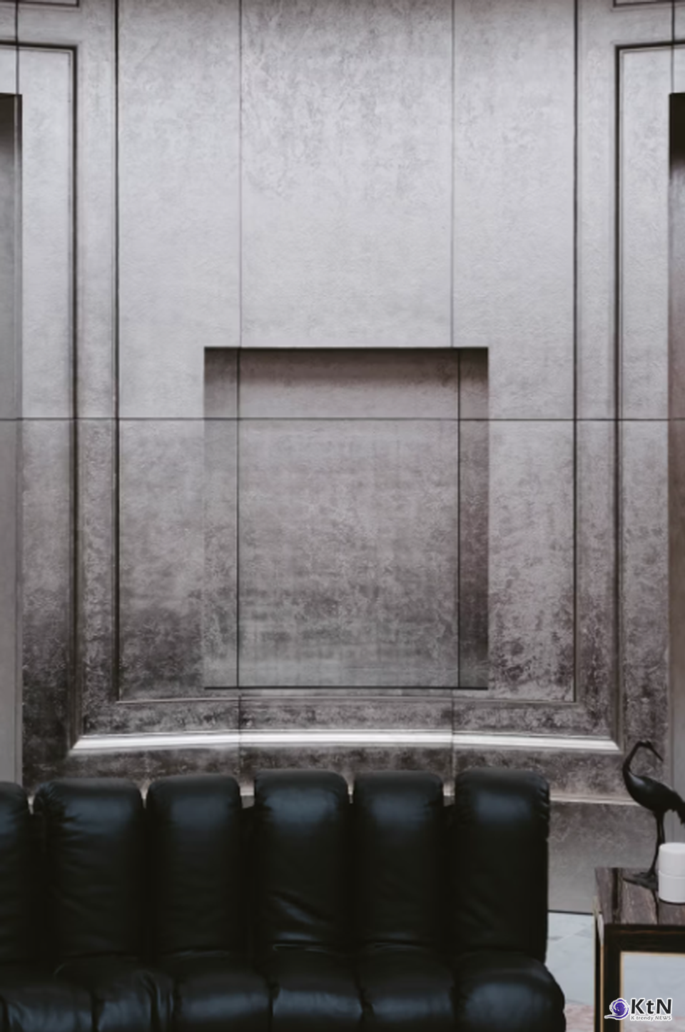 Saint Laurent Unveils New Flagship on Avenue Montaigne, Paris. 사진=Saint Laurent. K trendy NEWS DB ⓒ케이 트렌디뉴스 무단전재 및 수집, 재배포금지