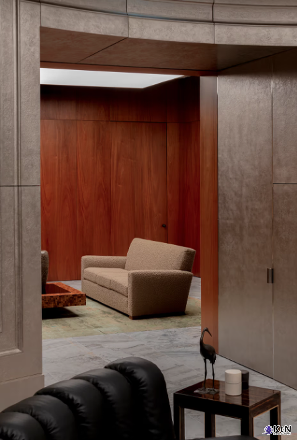 Saint Laurent Unveils New Flagship on Avenue Montaigne, Paris. 사진=Saint Laurent. K trendy NEWS DB ⓒ케이 트렌디뉴스 무단전재 및 수집, 재배포금지