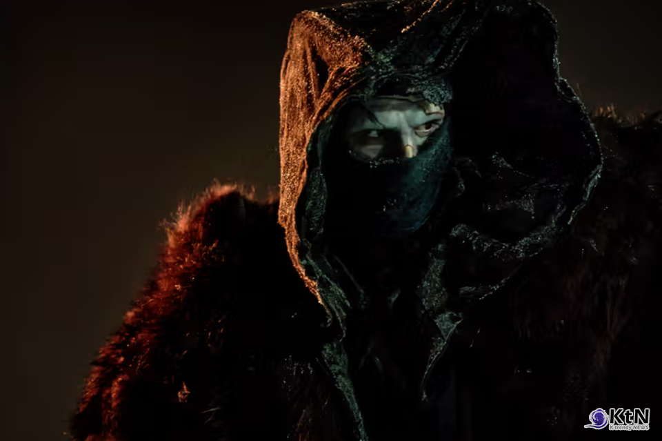 Kate Hawley's Gothic Masterpiece: Inside the 'Frankenstein' Costume Design. 사진=Netflix. K trendy NEWS DB ⓒ케이 트렌디뉴스 무단전재 및 수집, 재배포금지