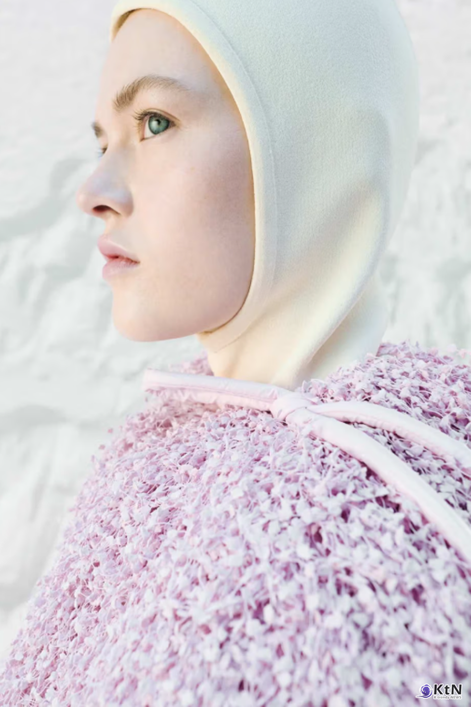 Moncler and Jil Sander Unveil a Collection Inspired by Nature's Ethereal Beautyn.  사진=Moncler and JIL SANDER. K trendy NEWS DB ⓒ케이 트렌디뉴스 무단전재 및 수집, 재배포금지