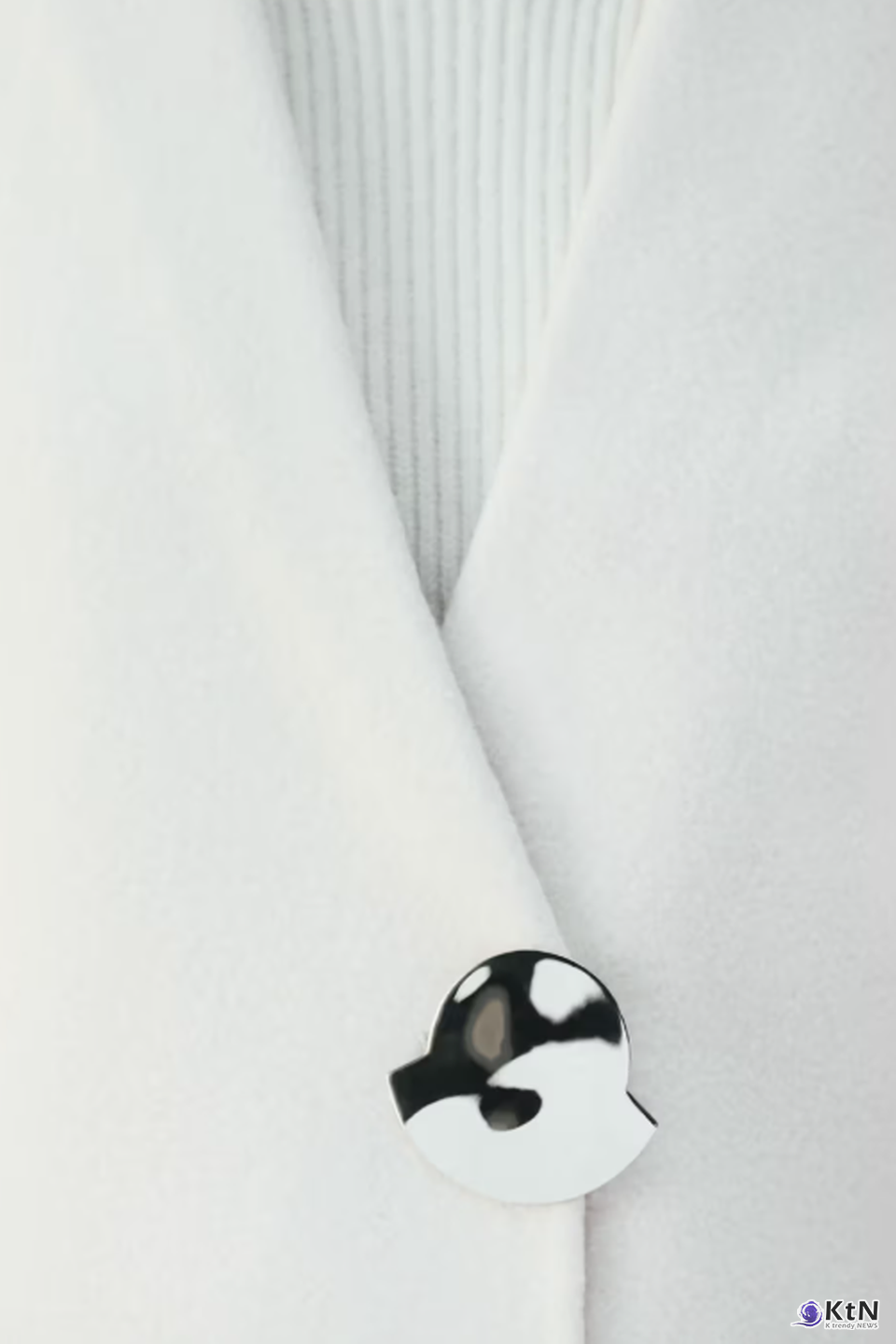 Moncler and Jil Sander Unveil a Collection Inspired by Nature's Ethereal Beautyn.  사진=Moncler and JIL SANDER. K trendy NEWS DB ⓒ케이 트렌디뉴스 무단전재 및 수집, 재배포금지