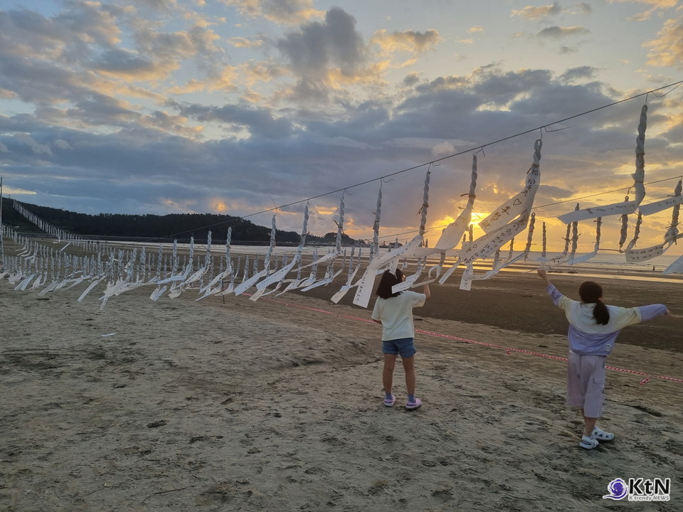 불꽃의 한국학, 하냥살이 낙화놀이. 사진=하냥살이 낙화놀이, K trendy NEWS DB ⓒ케이 트렌디뉴스 무단전재 및 수집, 재배포금지