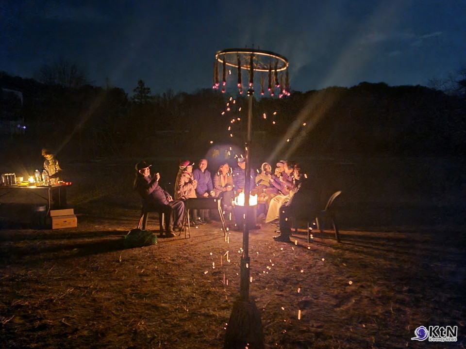 불꽃의 한국학, 하냥살이 낙화놀이. 사진=하냥살이 낙화놀이, K trendy NEWS DB ⓒ케이 트렌디뉴스 무단전재 및 수집, 재배포금지