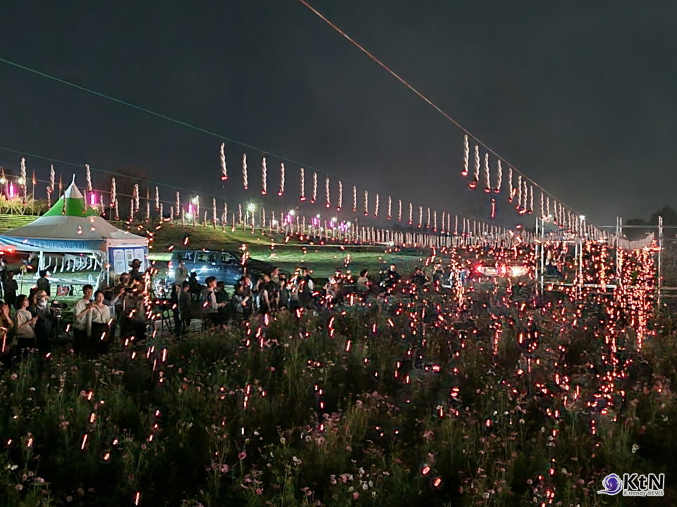 불꽃의 한국학, 하냥살이 낙화놀이. 사진=하냥살이 낙화놀이, K trendy NEWS DB ⓒ케이 트렌디뉴스 무단전재 및 수집, 재배포금지