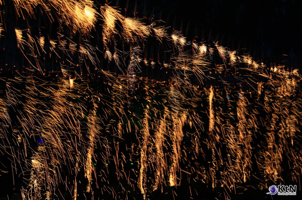 불꽃의 한국학, 하냥살이 낙화놀이. 사진=하냥살이 낙화놀이, K trendy NEWS DB ⓒ케이 트렌디뉴스 무단전재 및 수집, 재배포금지