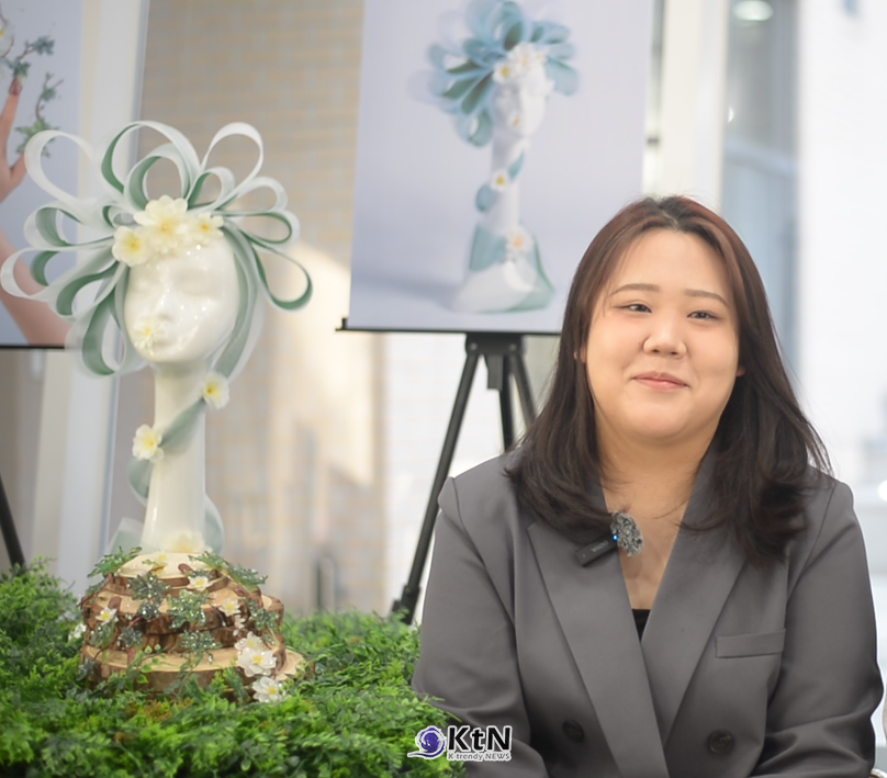  홍지민은 아이돌이 무대에서 선택한 네일이 특정 색이나 질감을 대중화시키는 속도가 매우 빠르다고 설명했다./사진=K trendy NEWS DB ⓒ케이 트렌디뉴스 무단전재 및 수집, 재배포금지 
