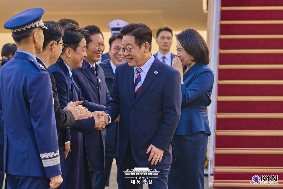 서울공항 도착 행사. 사진=대통령실, K trendy NEWS DB ⓒ케이 트렌디뉴스 무단전재 및 수집, 재배포금지