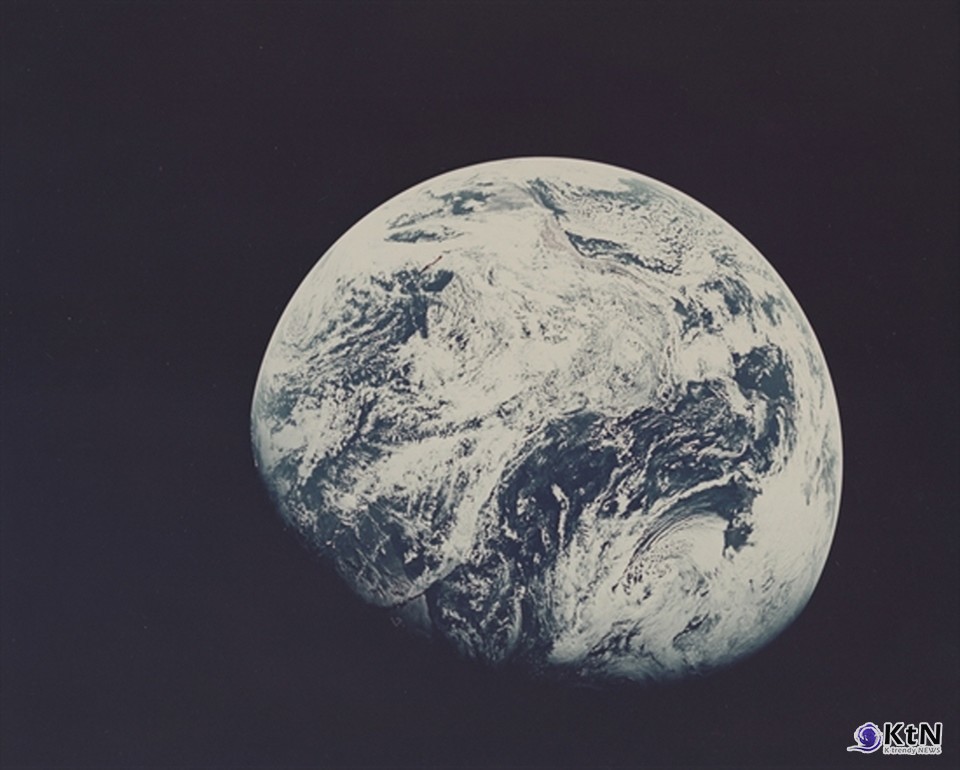 빈티지 NASA 사진 경매로 읽는 2026 컬렉터 경제와 감정 자본의 부상. 사진=Vintage NASA Photographs, K trendy NEWS DB ⓒ케이 트렌디뉴스 무단전재 및 수집, 재배포금지