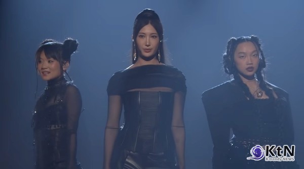 케데헌 헌트릭스, 영화 뚫고 지미 팰런쇼 출격…'골든' 첫 라이브 사진=2025 10.08  NBC K trendy NEWS DB ⓒ케이 트렌디뉴스 무단전재 및 수집, 재배포금지