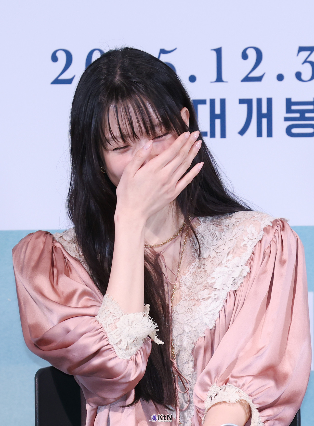 배우 문가영이 영화 '만약에 우리' 언론 배급 시사회 및 기자간담회에 참석했다. / K trendy NEWS DB. ⓒ케이 트렌디뉴스 무단전재 및 수집, 재배포금지.