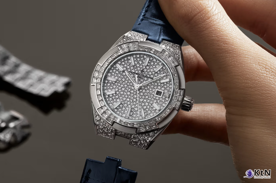 Vacheron Constantin Elevates the Overseas With Two Fully Diamond‑Set Timepieces. 사진=Vacheron Constantin, K trendy NEWS DB ⓒ케이 트렌디뉴스 무단전재 및 수집, 재배포금지