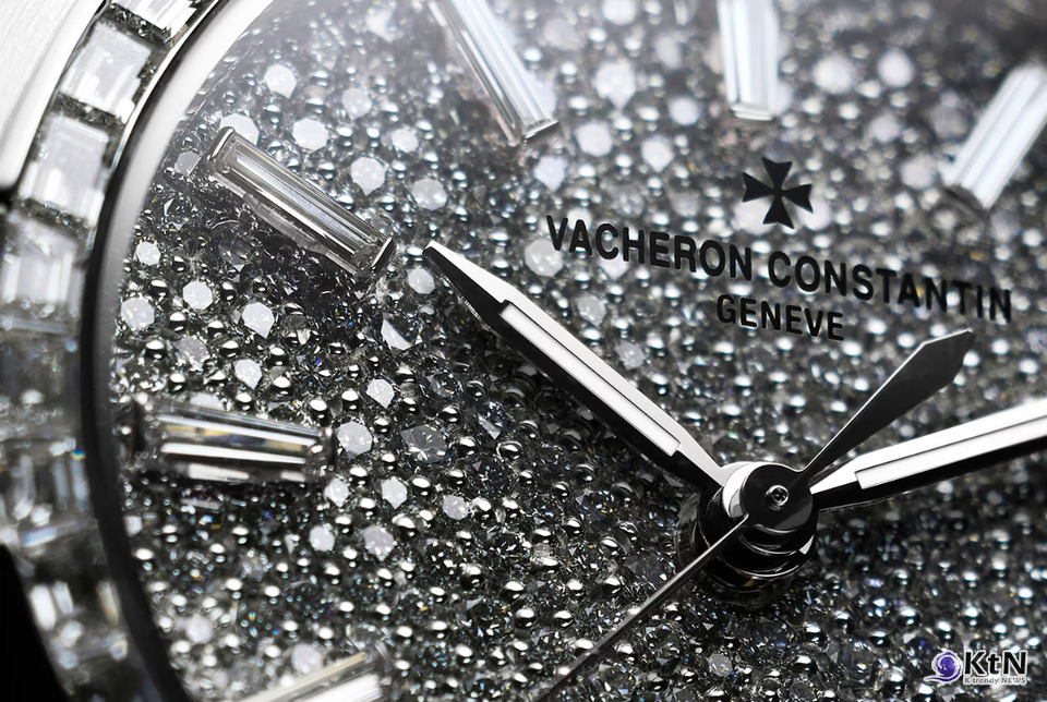 Vacheron Constantin Elevates the Overseas With Two Fully Diamond‑Set Timepieces. 사진=Vacheron Constantin, K trendy NEWS DB ⓒ케이 트렌디뉴스 무단전재 및 수집, 재배포금지