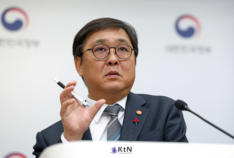 문체부 최휘영 장관은 문화산업을 새로운 대안으로 제시한다. 비교적 적은 물적 자본으로 고부가가치를 창출할 수 있고, 국가 이미지와 결합해 파급 효과를 키울 수 있다는 판단이 깔려 있다. /사진=문화체육관광부, K trendy NEWS ⓒ케이 트렌디뉴스 무단전재 및 수집, 재배포금지