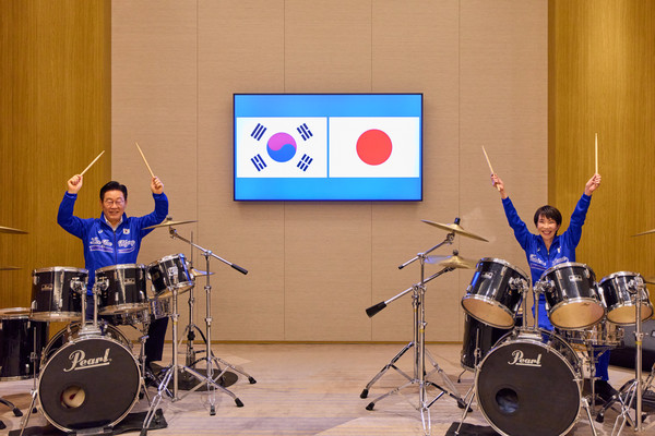 한일 정상, 드럼 합주로 친교…이재명·다카이치 스틱 교환까지 사진=2026. 01.13 이재명 대통령 엑스 갈무리  K trendy NEWS DB ⓒ케이 트렌디뉴스 무단전재 및 수집, 재배포금지