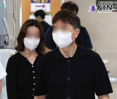 대법원 1부는 특정경제범죄 가중처벌법상 횡령 등 혐의로 재판에 넘겨진 박수홍 씨의 친형 박진홍 씨에게 징역 3년 6개월을 선고한 원심판결을 확정했다. 이와 함께 일부 횡령에 가담한 혐의로 기소된 형수 이 모 씨에게도 징역 1년에 집행유예 2년이 확정됐다.   사진=2026. 02.26  K trendy NEWS DB ⓒ케이 트렌디뉴스 무단전재 및 수집, 재배포금지