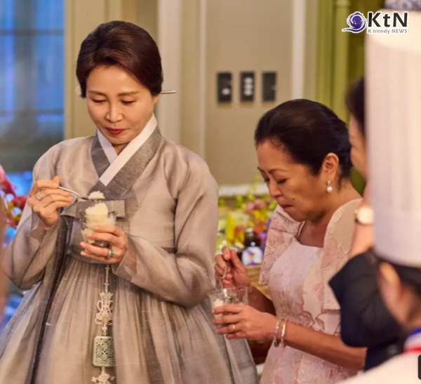  필리핀을 국빈 방문 중인 이재명 대통령의 부인 김혜경 여사가 리자 마르코스 필리핀 영부인과 함께 전통 간식 '메리엔다'를 나누며 양국의 깊은 인연을 확인했다.  사진=2026. 03.03 KTV 이매진 갈무리   K trendy NEWS DB ⓒ케이 트렌디뉴스 무단전재 및 수집, 재배포금지