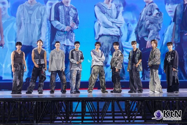 그룹 세븐틴(SEVENTEEN)이 홍콩의 심장부에서 7만 3,000명의 관객과 마주하며 K-팝의 역사적인 스타디움 이정표를 새롭게 세운다.  사진=2026. 02.28  플레디스엔터테인먼트  K trendy NEWS DB ⓒ케이 트렌디뉴스 무단전재 및 수집, 재배포금지