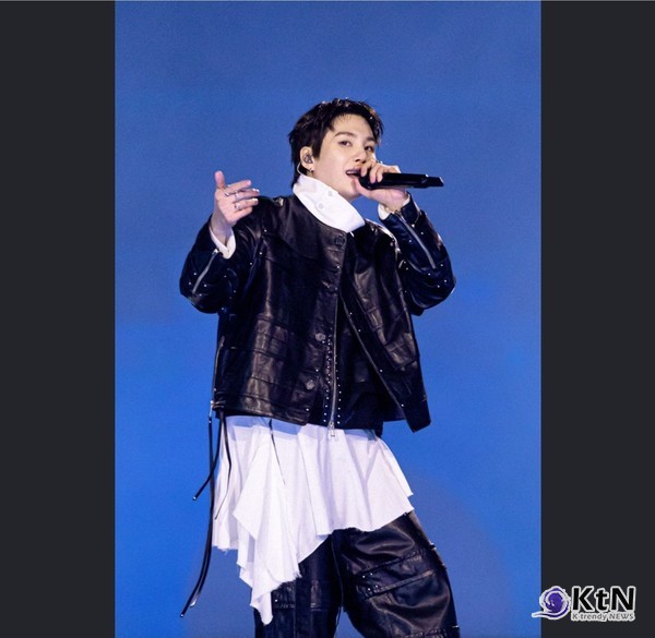 방탄소년단 '아리랑'이 쏘아 올린 문화적 경탄... 외신들, 방탄소년단 '아리랑' 호평   사진=2026. 03.23 빅히트 뮤직  방탄소년단 슈가 / 넷르릭스 편집 K trendy NEWS DB ⓒ케이 트렌디뉴스 무단전재 및 수집, 재배포금지