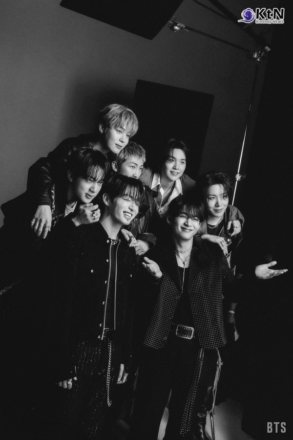 방송인 박명수가 전 세계 190여 개국에 생중계된 방탄소년단(BTS)의 광화문 컴백 공연을 두고 돈으로 따질 수 없는 엄청난 국위 선양 이라며 극찬을 아끼지 않았다.  사진=2026. 03.23  빅히트 뮤직, K trendy NEWS DB ⓒ케이 트렌디뉴스 무단전재 및 수집, 재배포금지