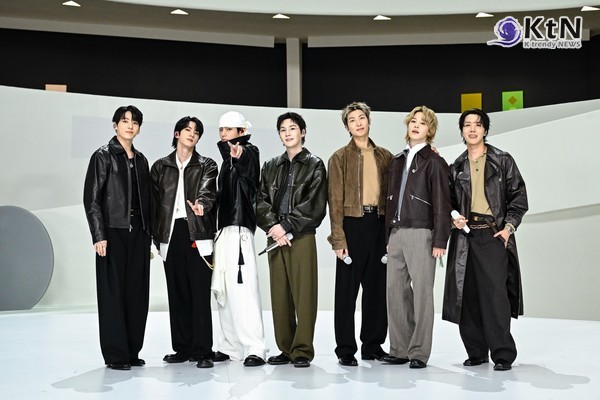 방탄소년단(BTS) '아리랑', 빌보드 200 7번째 1위…美·英 차트 동시 석권...테일러 스위프트 이후 최대 화력   사진=2026. 03.30 빅히트뮤직  (그룹 방탄소년단(BTS)이 지난 26~27일 양일간 미국 NBC '더 투나잇 쇼 스타링 지미 팰런' 토크쇼에 출연했다) K trendy NEWS DB ⓒ케이 트렌디뉴스 무단전재 및 수집, 재배포금지