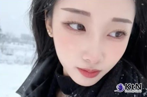 서울 강북구 모텔 연쇄 살인 사건의 피의자 김소영의 실물과 소셜미디어 사진 사이의 극심한 괴리가 논란이 되면서, 젊은 층을 중심으로 확산한 인공지능 보정 기술(中보정앱 )이 범죄자의 신은폐 수단으로 악용될 수 있다는 우려가 나오고 있다.  사진=2026. 03.30   유튜브 다크느와르  갈무리 K trendy NEWS DB ⓒ케이 트렌디뉴스 무단전재 및 수집, 재배포금지