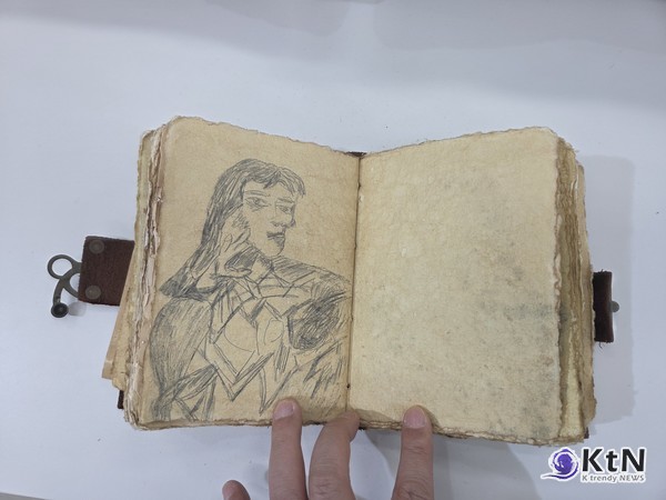 David Picasso Truong & SCRAP BOOK. 사진=K trendy NEWS DB ⓒ케이 트렌디뉴스 무단전재 및 수집, 재배포금지