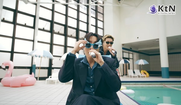  BTS (방탄소년단) 'SWIM' Live Clip II. (Swimming Pool ver.)  빌보드 차트를 휩쓴 방탄소년단 (BTS)은 유튜브 채널 ‘BANGTANTV’를 통해 ‘SWIM’ 라이브 클립 수영장 버전을 공개했다. 멤버 뷔는 개인 SNS에 "이거 엄청 재미나요"라는 메세지를 보내며 영상을 홍보 하기도 했다.  사진=2026. 04.01‘BANGTANTV’  K trendy NEWS DB ⓒ케이 트렌디뉴스 무단전재 및 수집, 재배포금지