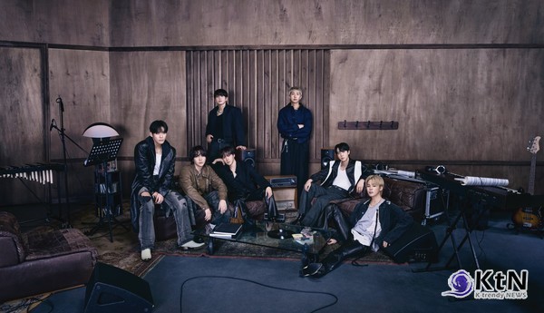 그룹 방탄소년단(BTS)이 3년 9개월이라는 긴 기다림을 무색하게 만들며, 컴백 단 하루 만에 약 400만 장에 육박하는 판매고를 기록하는 전무후무한 대기록을 세웠다  사진=2026. 03.21 멜론 빅히트뮤직/ 편집  K trendy NEWS DB ⓒ케이 트렌디뉴스 무단전재 및 수집, 재배포금지