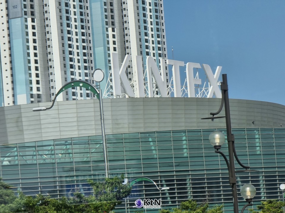 기존에는 국제회의 주요 참가자(VIP) 본인만 마이스(MICE) 전용 입국 우대 심사대를 이용할 수 있었으나, 4월 1일부터는 함께 입국하는 가족이나 수행원 등 동반자 최대 2인까지 동일 심사대를 이용할 수 있게 됐다. /사진=K trendy NEWS DB ⓒ케이 트렌디뉴스 무단전재 및 수집, 재배포금지