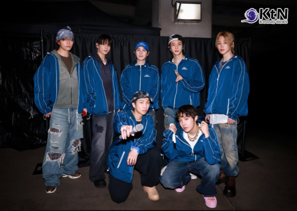  '함께 스윔 해요' BTS, 빗속 뚫고 새 월드투어 '아리랑 (ARIRANG)' 5만 아미와 보랏빛 교감    사진=2026. 04.10  빅히트 뮤직  K trendy NEWS DB ⓒ케이 트렌디뉴스 무단전재 및 수집, 재배포금지