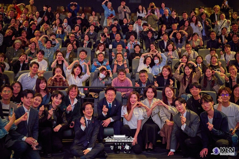 이재명 대통령, 영화 '내 이름은' 관람. 사진=청와대, K trendy NEWS DB ⓒ케이 트렌디뉴스 무단전재 및 수집, 재배포금지