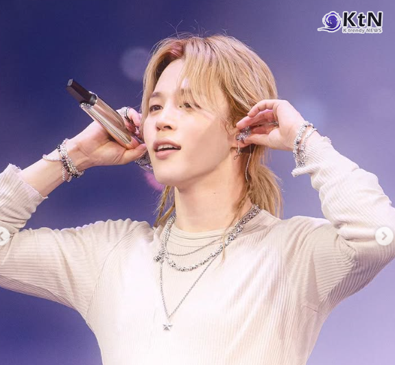 6만 관객 홀린 탬파의 ‘뱁새’, BTS 지민이 쓴 프리스타일 무대의 정석  。。。 방탄소년단(BTS) 지민이 미국 플로리다주 탬파에서 열린 대규모 스타디움 공연을 성공적으로 이끌며 북미 지역 내 독보적인 영향력을 다시 한번 입증했다.  사진=2026. 05.01 방탄소년단 지민, 인스타그램  K trendy NEWS DB ⓒ케이 트렌디뉴스 무단전재 및 수집, 재배포금지