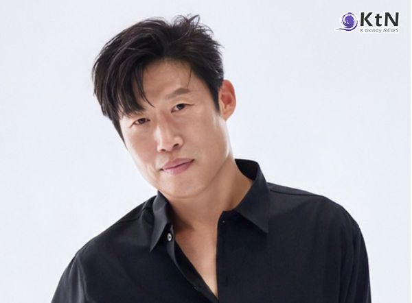 유해진 "암 투병 환자 힘내세요"…진심 담긴 1억 원 후원의 의미 ... 영화 '왕과 사는 남자'로 백상예술대상에서 대상을 받은 배우 유해진이 암 환자 치료 지원과 치료 환경 개선을 위해 서울아산병원에 1억 원을 기부하며, 2022년부터 이어온 해당 병원 누적 후원금 2억 원을 기록했다. 사진=2026. 05.13 K trendy NEWS DB ⓒ케이 트렌디뉴스 무단전재 및 수집, 재배포금지